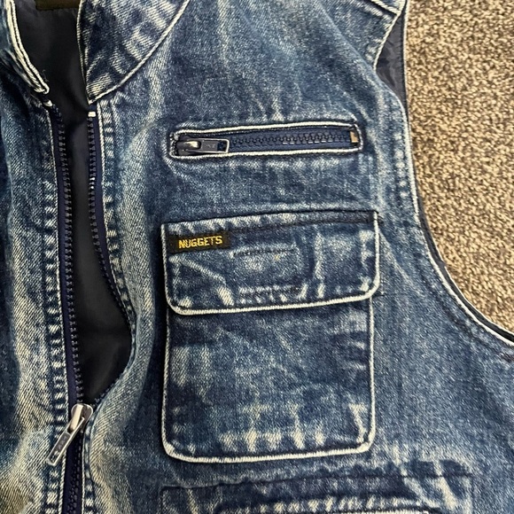 Vintage stonewashed denim vest by. NUGGETS sz m - Picture 3 of 4